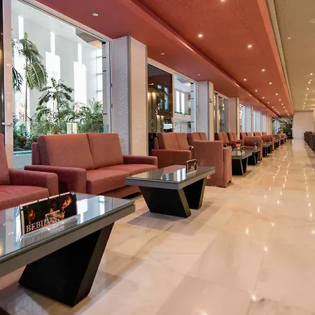 Spring Vulcano فندق