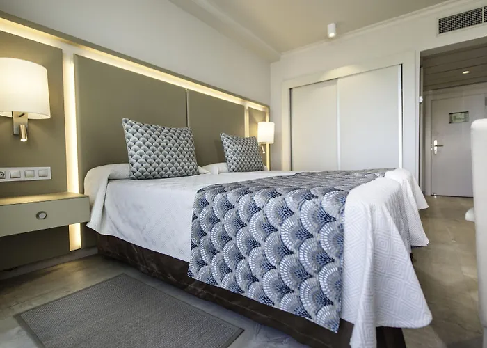 Spring Vulcano Отель 4*