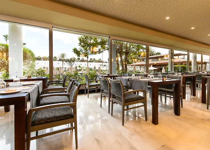 Spring Vulcano Hotell